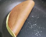 Foto langkah ke 4 dari resep Pancake Lipat.