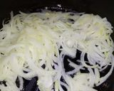 Foto del paso 1 de la receta: Spaghetti con salsa roja con panchos (salchicha)