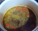 Foto del paso 13 de la receta: Muslo de pavo en roux de curry japonés con patatas y zanahorias