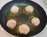 Foto del paso 6 de la receta: Albóndigas de lomo adobado en salsa de champiñones