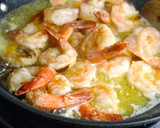 Foto del paso 2 de la receta: Mofongo relleno de camarones al ajillo