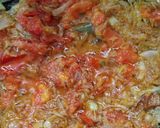 A picture of step 2 of Chicken Bharta.