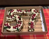 Málnás, mascarponés-fehércsokis szàmtorta 🎂 recept fázis 8 fotója