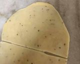 A picture of step 5 of Punjabi Samose.