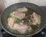 Foto langkah ke 5 dari resep Iga Babi Goreng.