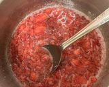 Foto langkah ke 2 dari resep Fresh Strawberry Jam.