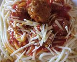 صورة لخطوة 3 من وصفة سباغيتي بالصلصة الحمراء 🍝🧀