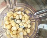 Hình bước làm 3 của món Đậu hũ non đậu gà mix chùm ngây sốt nho
