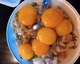 Foto langkah ke 3 dari resep Telur dadar daging ayam.