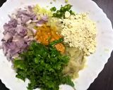 A picture of step 1 of Achari Kathal Kofte Ki Kadhi.