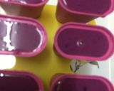 A picture of step 3 of Jamun popsicles.