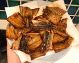 Hình bước làm 2 của món Cá ngát khô chiên giòn