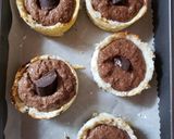 Foto del paso 4 de la receta: Baldecitos de coco rellenos de chocolate🍫