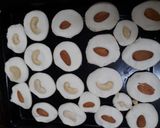 નાન ખટાઈ(naankhatai recipe in Gujarati) રેસીપી સ્ટેપ3ફોટો