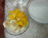 A picture of step 1 of Mango smoothie.