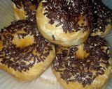 Foto langkah ke 4 dari resep Donat ekonomis.