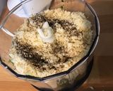 Une image de l'étape 4 de Pesto de fanes de radis au fromage corse.