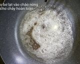 Hình bước làm 3 của món Sandwich phết trứng chuối chiên bơ