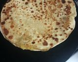 A picture of step 10 of Aloo Paratha.