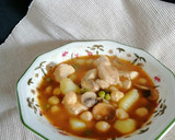 Foto del paso 9 de la receta: Pollo guisado con garbanzos