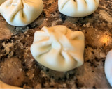 Foto del paso 4 de la receta: Dumplings rellenos de queso y perejil
