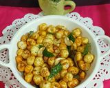 A picture of step 5 of Makhana Dry Fruits Chiwda.