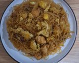 Foto langkah ke 6 dari resep Bihun Goreng Kecap.