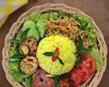 Foto langkah ke 6 dari resep Paket Nasi kuning Banjar.