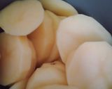Foto langkah ke 1 dari resep Simple mashed potatoes.