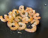 A picture of step 3 of Prawn and Veggie Fried Rice.