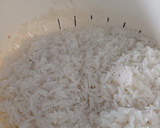 Foto del paso 4 de la receta: Arroz frito con espárragos y gambas