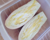 Foto del paso 2 de la receta: Berenjenas rellenas de carne en microondas con grill