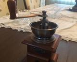 Jordanian Bedouin ()Coffee Grinder recipe step 3 photo