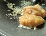 Foto langkah ke 2 dari resep *Chicken Pie*.
