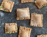 Foto del paso 2 de la receta: Pasta fresca ravioles integrales relleno espinaca quesillo