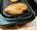 Foto del paso 2 de la receta: Pechugas de pollo en air fryer