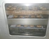Foto langkah ke 2 dari resep Kue Sagu Coklat.