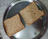 A picture of step 2 of Bread pizza.