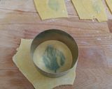 A picture of step 5 of Open Raviolo with Béchamel and Mushrooms.