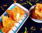 चीज़ी कॉर्न एंड कैप्सिकम सैंडविच (Cheesy corn aur capsicum sandwich recipe in hindi) रेसिपी चरण 9 फोटो