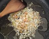 Foto del paso 2 de la receta Arroz con Rape y Langostino Tigre a la Paella Terminado en el Horno