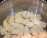 Foto del passaggio 1 della ricetta Stamppot con cavolo riccio e salsiccia vegetariana affumicata - in olandese Boerenkoolstamppot