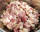 Csülökpörkölt főtt burgonyával recept fázis 3 fotója