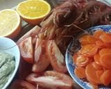 Foto del passaggio 2 della ricetta Gamberoni "a colori" adagiati su crema di avocado.#cokpad