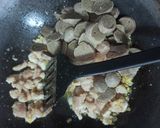 Foto langkah ke 4 dari resep Chinese Fried Noodles|| Mie Panjang Umur.
