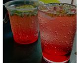 A picture of step 4 of Roohafza Mojito.