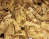 Foto del paso 1 de la receta: Alitas de pollo y papas al horno