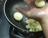 A picture of step 8 of Aamnarikel sondesh.
