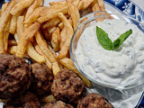 Τηγανητά κεφτεδάκια με ντιπ γιαουρτιού 💞