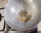 A picture of step 2 of Cheese-Potato stuffed Sandwich.